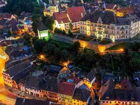 Sighișoara – cetatea medievală unde s-a născut legenda lui Dracula